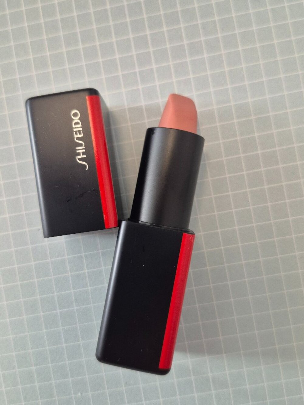Shiseido lipstick shade 502 Whisper (discontinued)